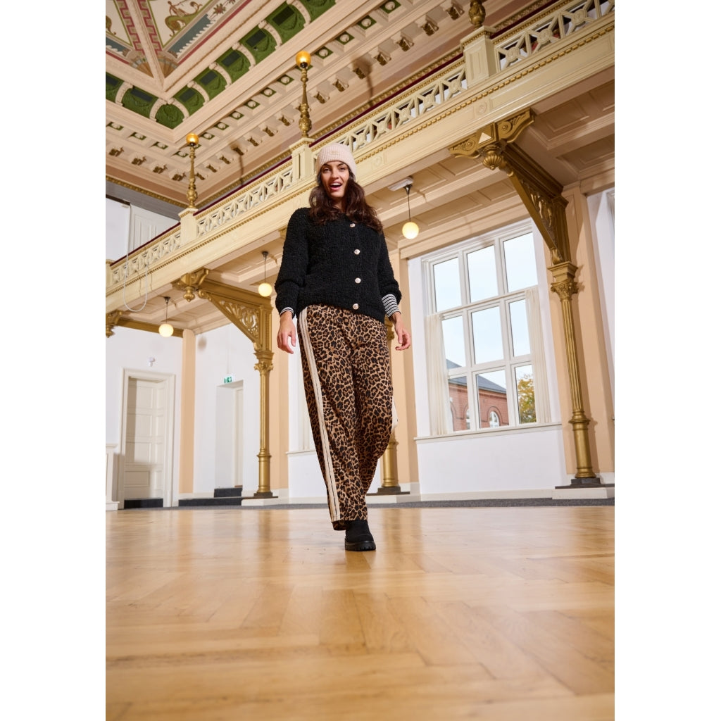 Rosalie Stickad Kofta