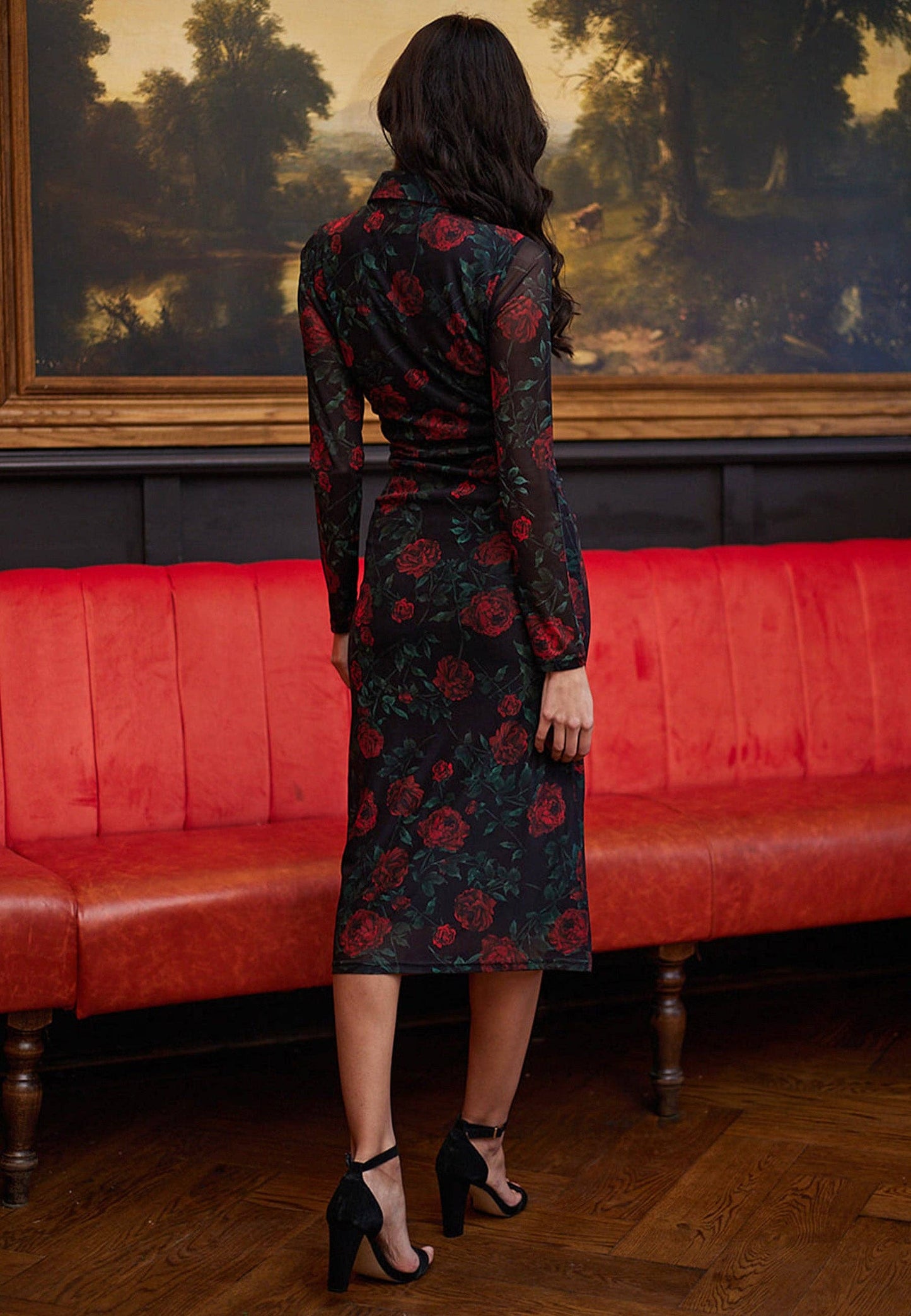 Svart bodycon-klänning med meshärmar i rosprint