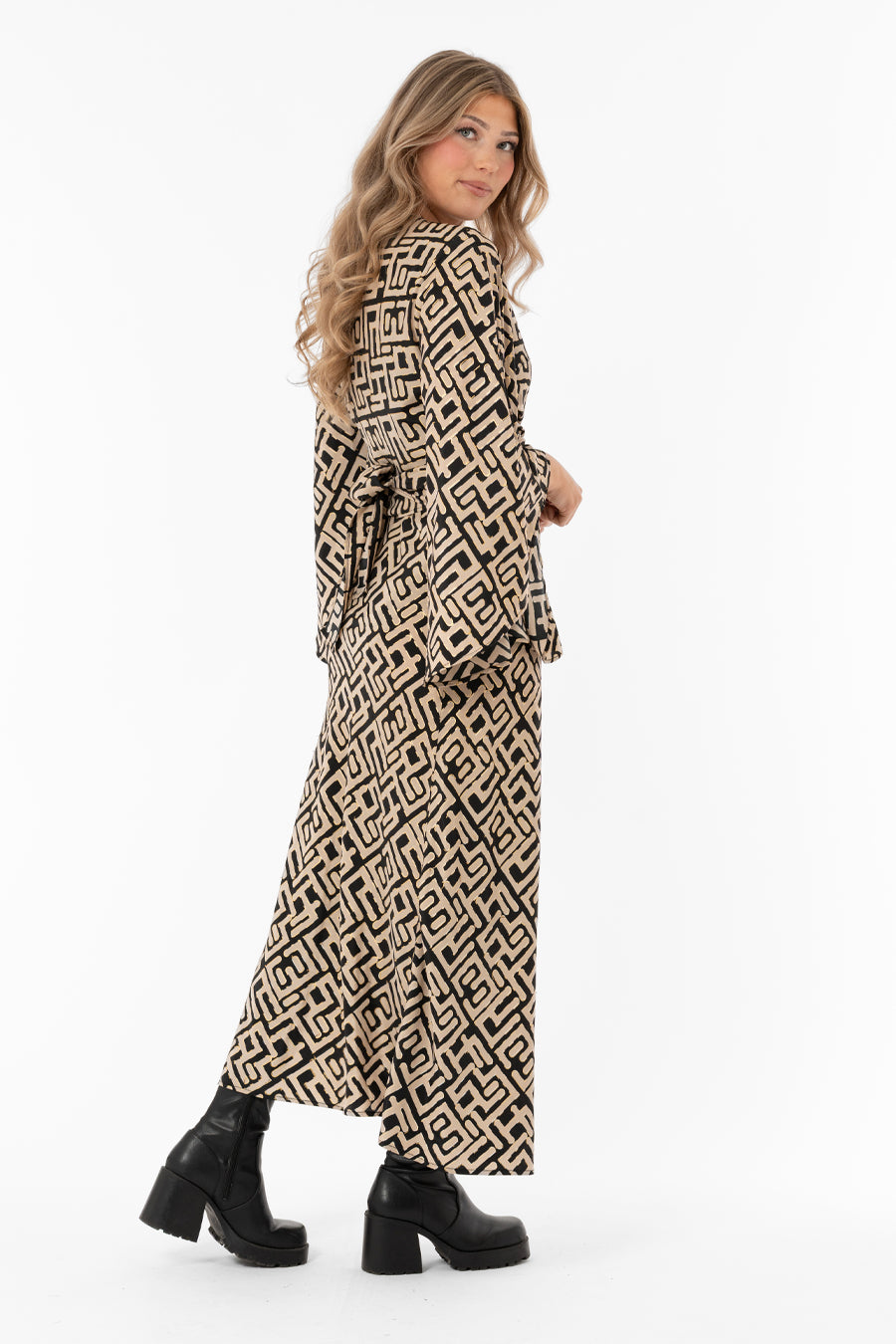 Giovanna Skirt Black_Sand_Gold