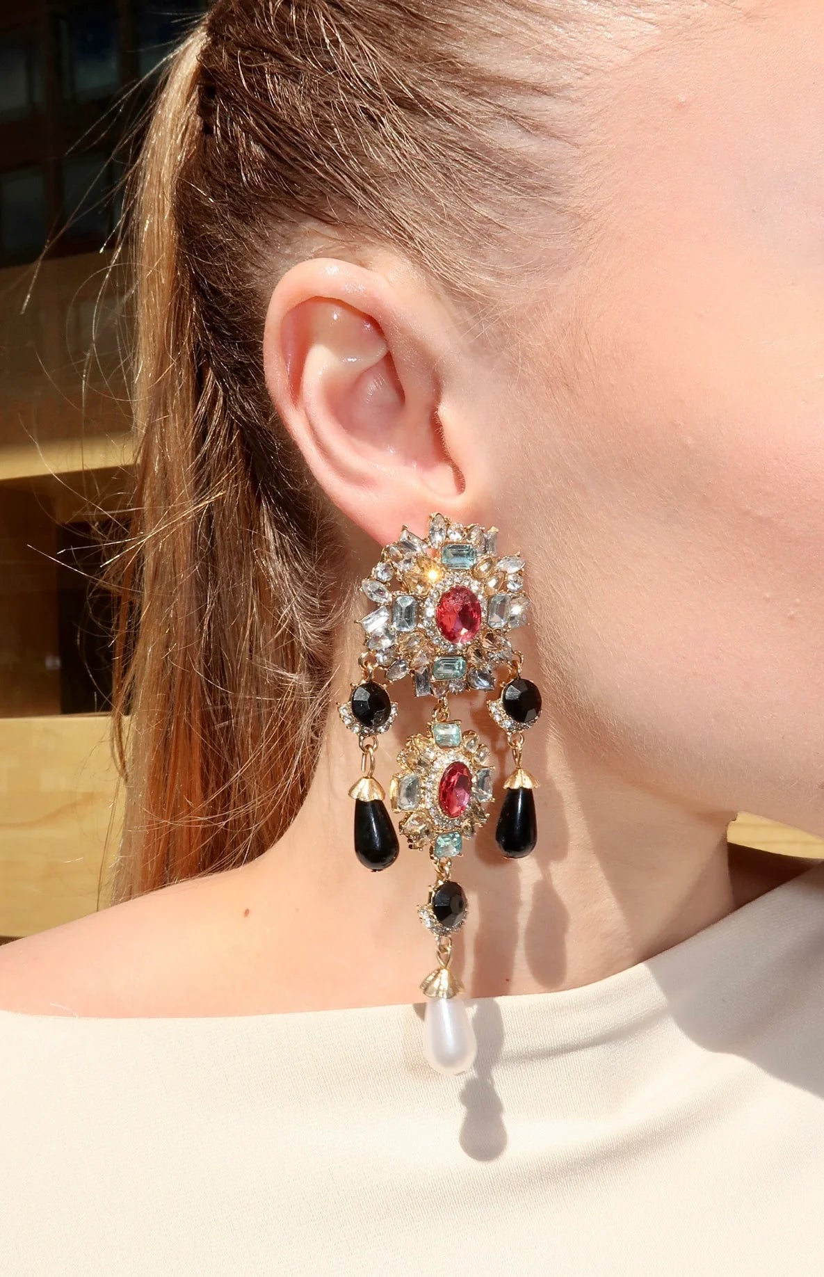 BLACK PEARL EARRINGS - Elegancify