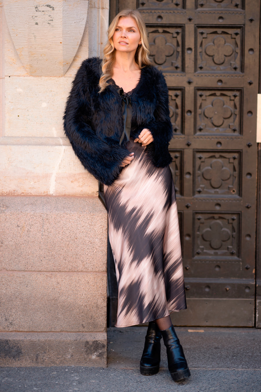 Ilsa Skirt Brown Sugar_Black