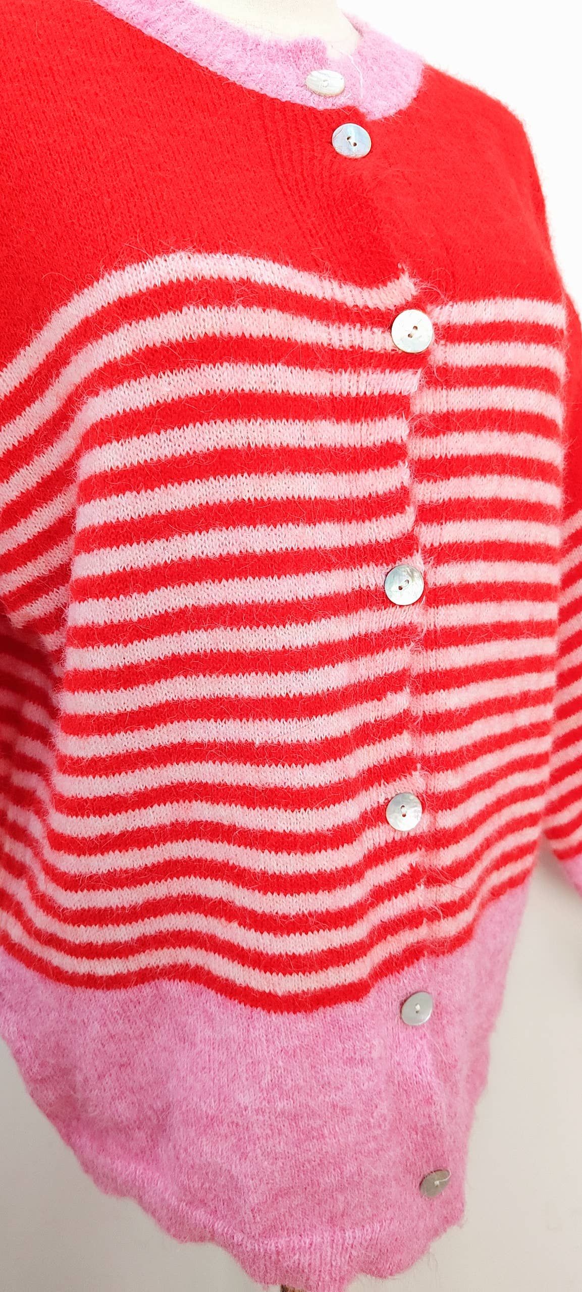 2096 Randig stickad cardigan