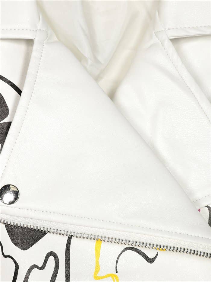 Jacka i konstläder. Oversize vit.