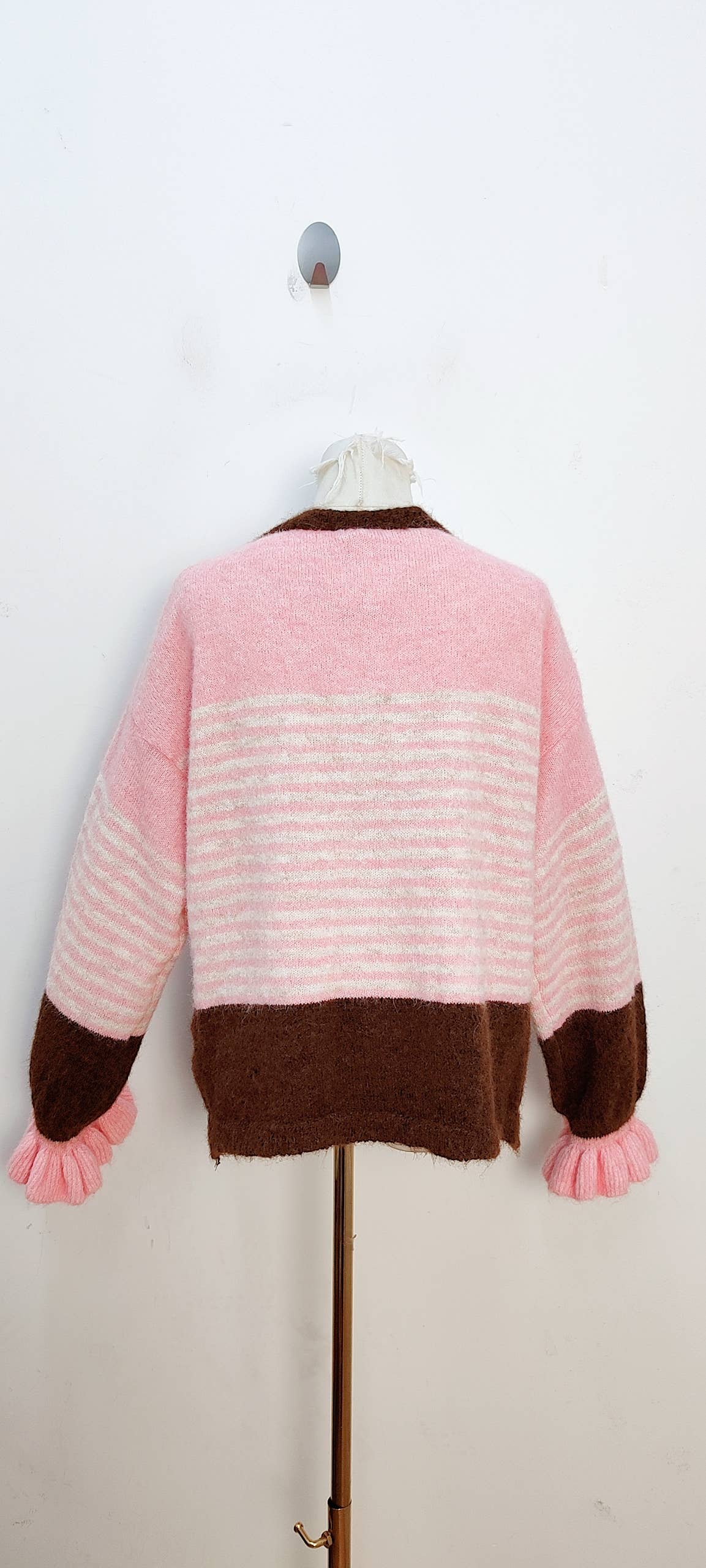 2096 Randig stickad cardigan
